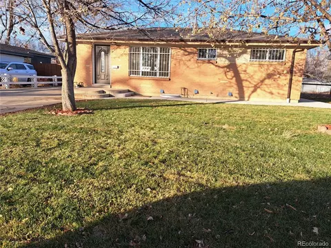 12823 E Park Lane Dr, Aurora, CO 80011