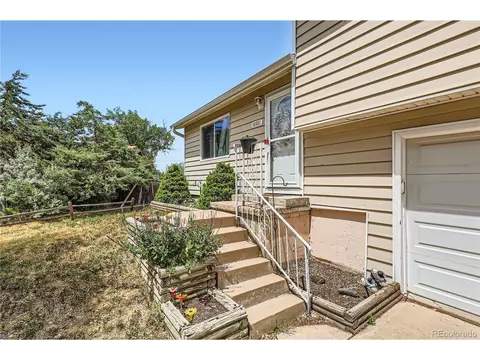 18661 E Brown Pl, Aurora, CO 80013 photo 3