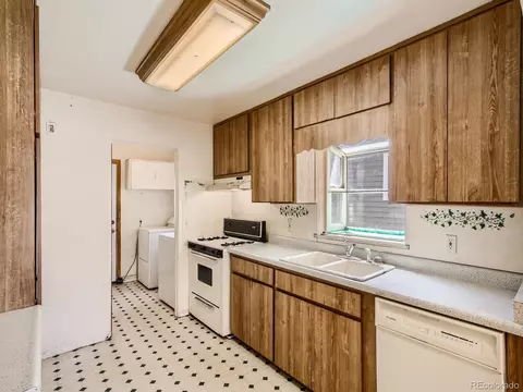 4552 Perry St, Denver, CO 80212 photo 8