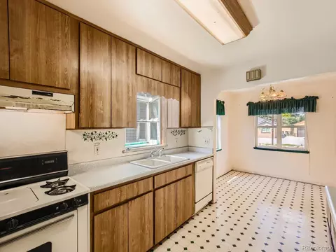 4552 Perry St, Denver, CO 80212 photo 9