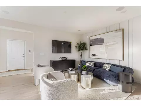 Living - 13331 Merrymaker Dr, Longmont, CO 80504 photo 2 of 3