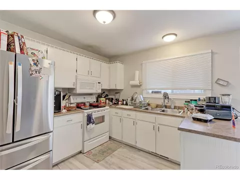 1405 E 97th Pl, Thornton, CO 80229 photo 5