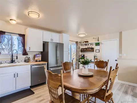 916 Mesa Ct, Windsor, CO 80550 photo 11