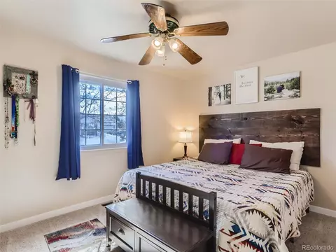 916 Mesa Ct, Windsor, CO 80550 photo 13