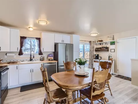 916 Mesa Ct, Windsor, CO 80550 photo 7