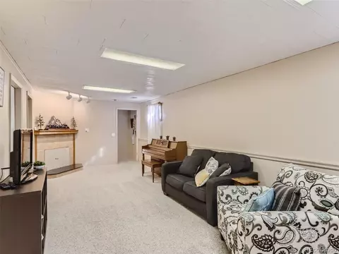 916 Mesa Ct, Windsor, CO 80550 photo 22