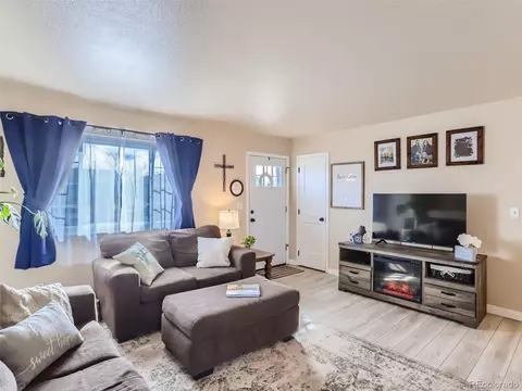 916 Mesa Ct, Windsor, CO 80550 photo 6