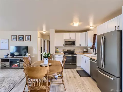 916 Mesa Ct, Windsor, CO 80550 photo 8
