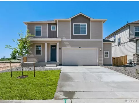 15786 Roslyn St, Thornton, CO 80602