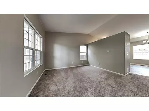 Undisclosed, Aurora, CO 80011 photo 3