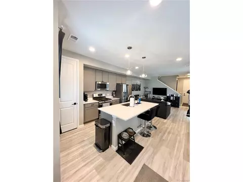 17098 E Center Pl, Aurora, CO 80017 photo 2