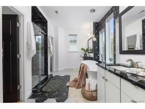 Bath - 9177 E 4th Pl, Denver, CO 80230 photo 2 of 7