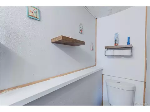 Bath - 18851 E 22nd Dr, Aurora, CO 80011 photo 2 of 4