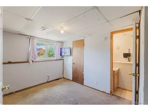 Bedroom - 18851 E 22nd Dr, Aurora, CO 80011 photo 4 of 7