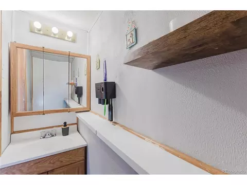 Bath - 18851 E 22nd Dr, Aurora, CO 80011 photo 1 of 4