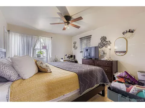 300 Ursula St, Aurora, CO 80011 photo 2