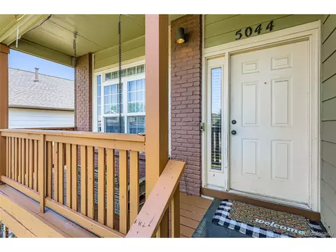5044 Sable St, Denver, CO 80239 photo 2