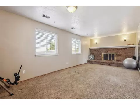 19269 Eldorado Dr, Aurora, CO 80013 photo 17