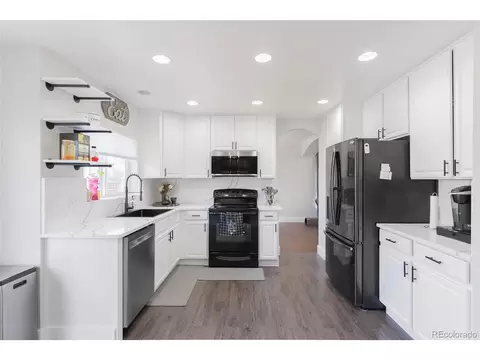 4715 E 127th Dr, Thornton, CO 80241 photo 2