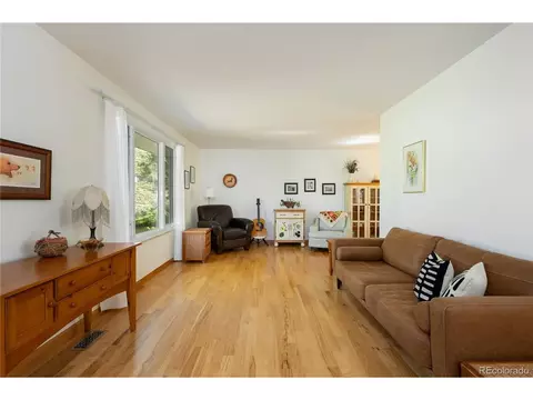 Living - 4842 Earle Cir, Boulder, CO 80301 photo 2 of 4