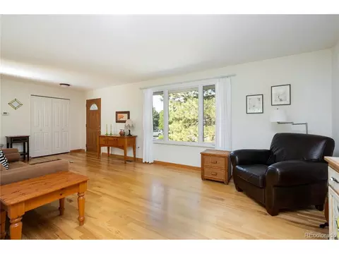 Living - 4842 Earle Cir, Boulder, CO 80301 photo 3 of 4