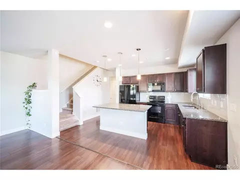 16020 E Warner Pl, Denver, CO 80239 photo 4