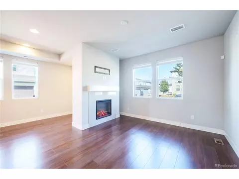 16020 E Warner Pl, Denver, CO 80239 photo 9