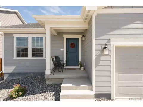 27551 E 7th Dr, Aurora, CO 80018 photo 1