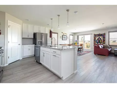 27551 E 7th Dr, Aurora, CO 80018 photo 4