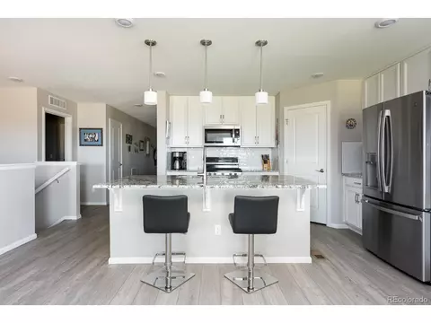 27551 E 7th Dr, Aurora, CO 80018 photo 3