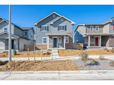 4719 N Valdai Ct, Aurora, CO 80019