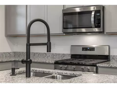 Kitchen - 7002 Kali Ct, Frederick, CO 80530 photo 6 of 7