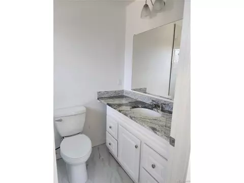 5491 Topeka Ct, Denver, CO 80239 photo 4