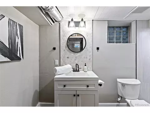 2707 E 33rd Ave, Denver, CO 80205 photo 16