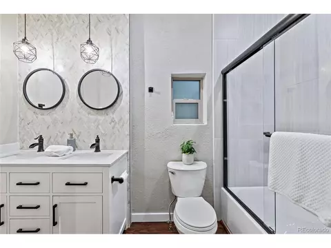 2707 E 33rd Ave, Denver, CO 80205 photo 10