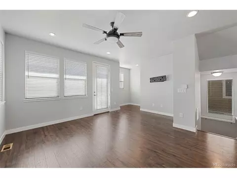 12712 E Caspian Pl, Aurora, CO 80014 photo 3