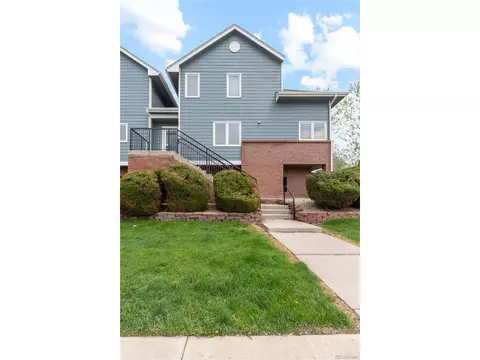 1320 S Monaco Pkwy #6, Denver, CO 80224