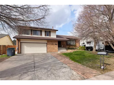 530 S Laredo Cir, Aurora, CO 80017