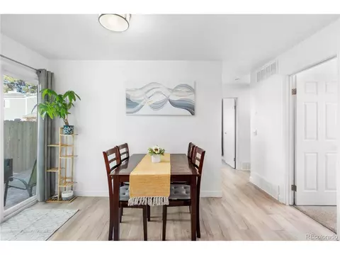 Dining - 16482 E Radcliff Pl #A, Aurora, CO 80015 photo 3 of 3