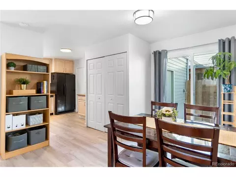 Dining - 16482 E Radcliff Pl #A, Aurora, CO 80015 photo 2 of 3