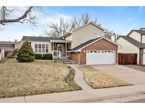8067 W Frost Pl, Littleton, CO 80128