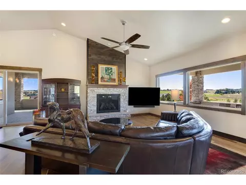 1647 Lyonsdown Ln, Monument, CO 80132 photo 4