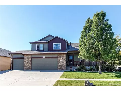 2170 Granite Dr, Lochbuie, CO 80603