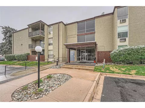 2231 S Vaughn Way #B-205B, Aurora, CO 80014
