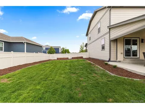 Exterior - 10359 Chinook St, Longmont, CO 80504 photo 6 of 10