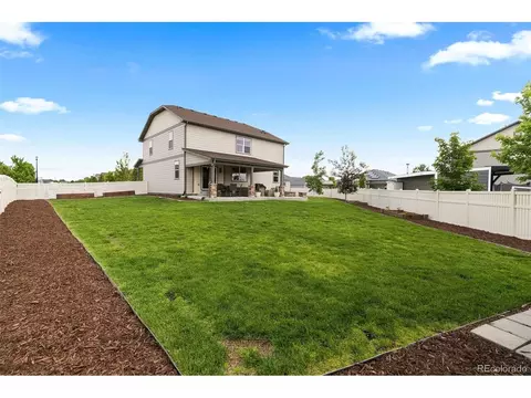 Exterior - 10359 Chinook St, Longmont, CO 80504 photo 8 of 10