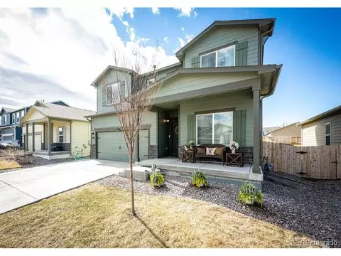 387 Spruce St, Bennett, CO 80102 photo 2