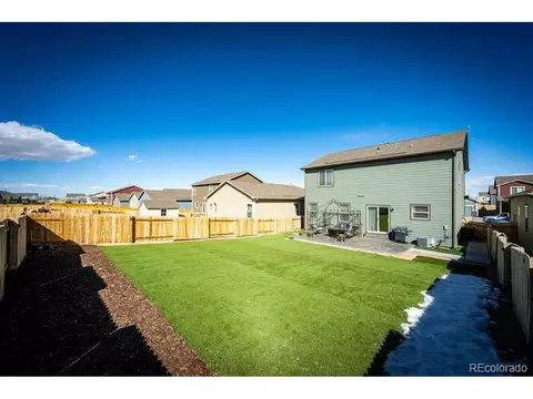 387 Spruce St, Bennett, CO 80102 photo 5