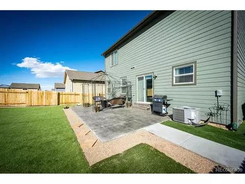 387 Spruce St, Bennett, CO 80102 photo 4