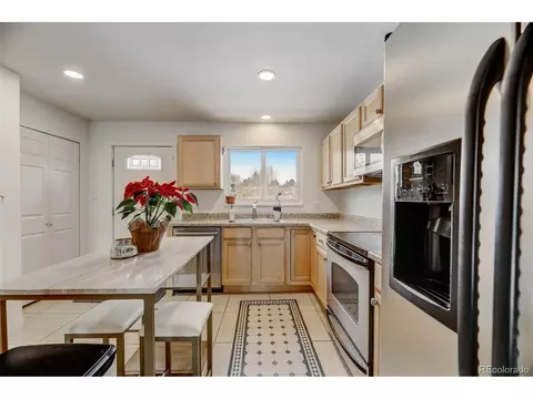 348 E Highline Cir, Centennial, CO 80122 photo 4